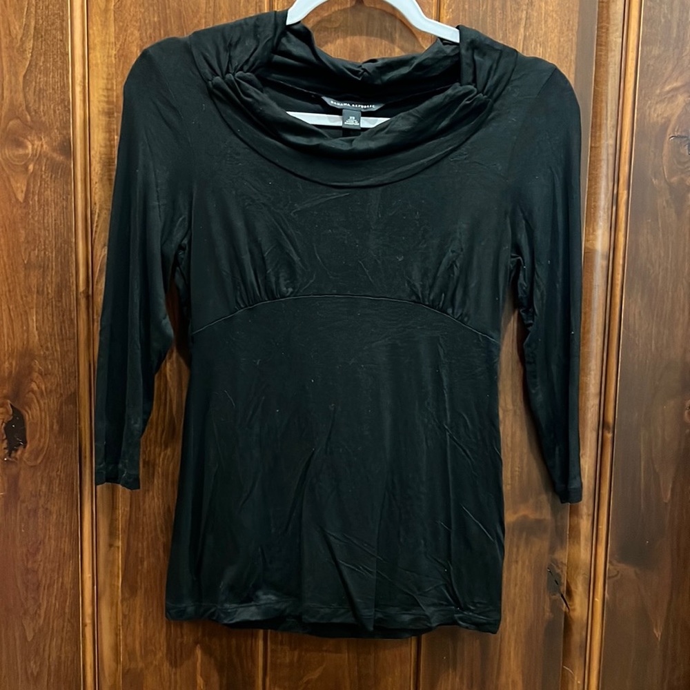 Banana Republic XS Black Stretchy Three Quarter-Sleeved Shirt